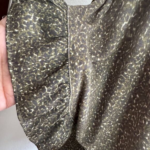 Dolan Blouse XL Green Leopard Abstract Print Flutter Sleeve Dark Academia - Picture 6 of 11